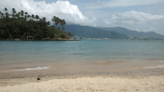 Aproveite a Praia das Pedras Miudas em Ilhabela