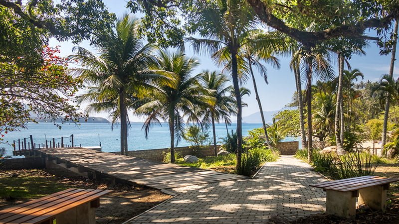 Conheca e aproveite a Praia da Feiticeira na Ilhabela SP